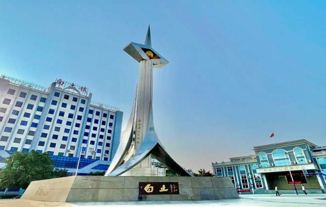 肇庆这些建筑跟他们有关！如今，还有个好消息