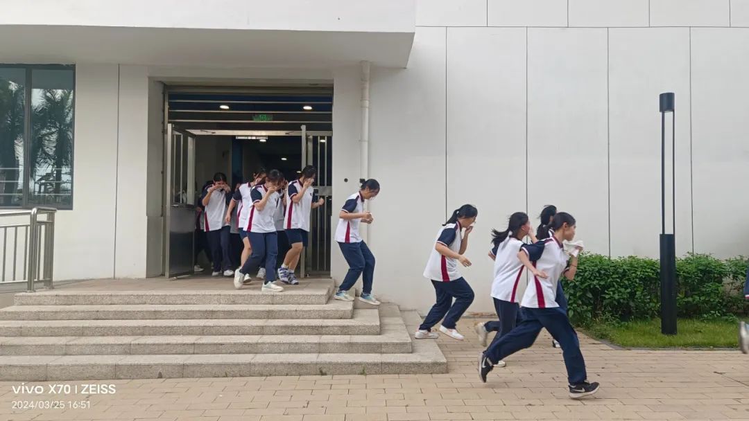 筑牢安全屏障，守护校园安全 | 消防安全教育系列活动