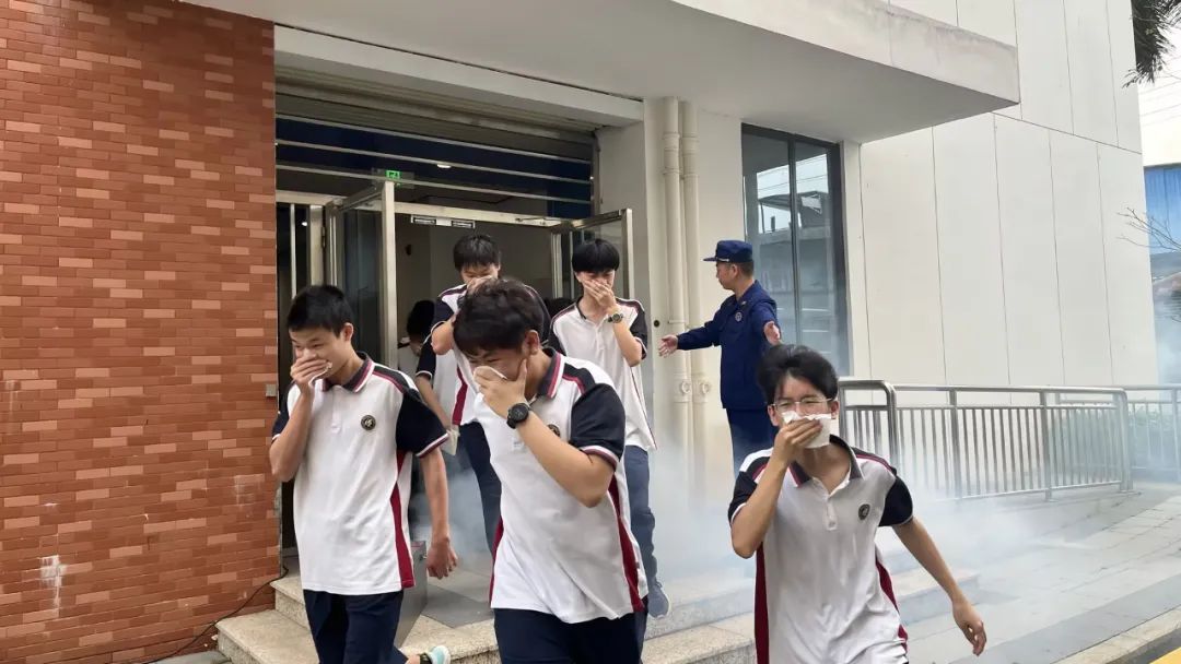 筑牢安全屏障，守护校园安全 | 消防安全教育系列活动