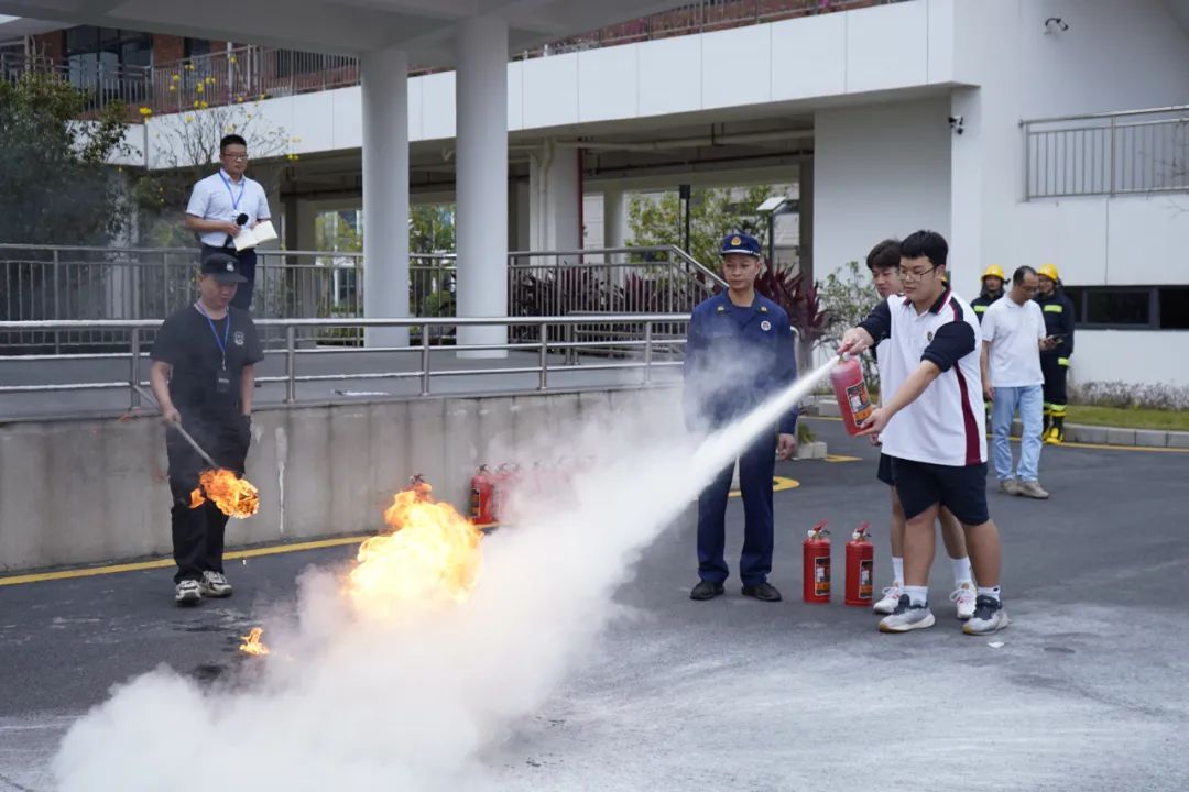 筑牢安全屏障，守护校园安全 | 消防安全教育系列活动