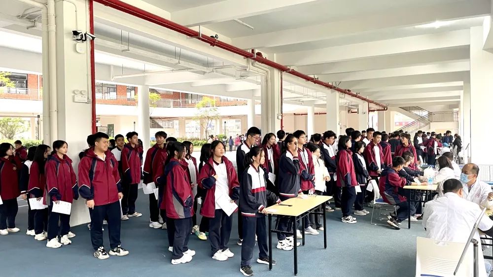 重视校园体检，守护学子健康！
