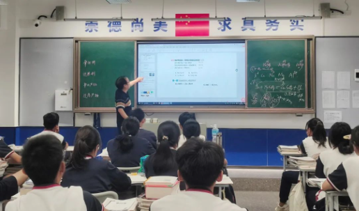 把脉课堂教学，助推新任教师成长！