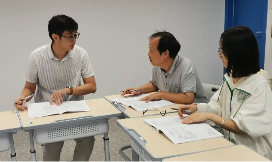 把脉课堂教学，助推新任教师成长！