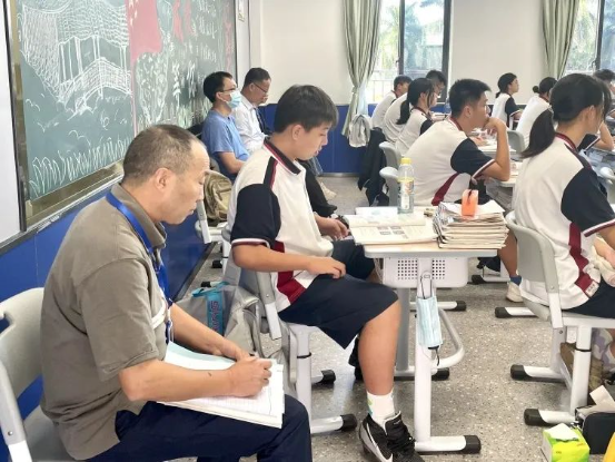 揭秘  这所学校的教研公开课竟然是这样上的！