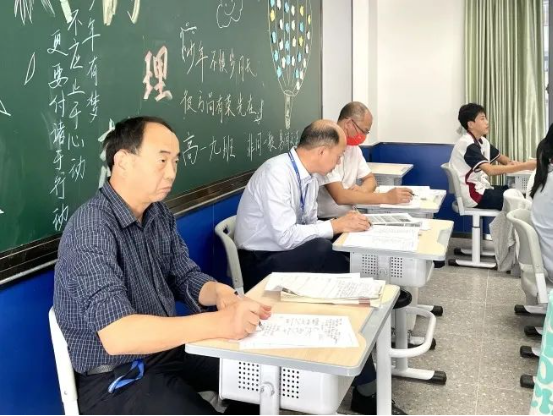 揭秘  这所学校的教研公开课竟然是这样上的！