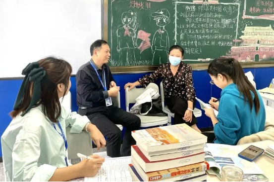 揭秘  这所学校的教研公开课竟然是这样上的！