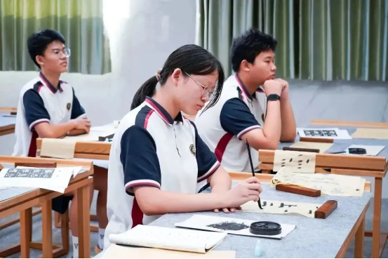 开课啦  校本课程启新航，志趣发展助成长！