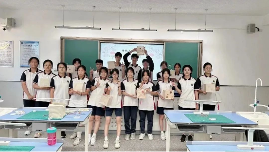 开课啦  校本课程启新航，志趣发展助成长！