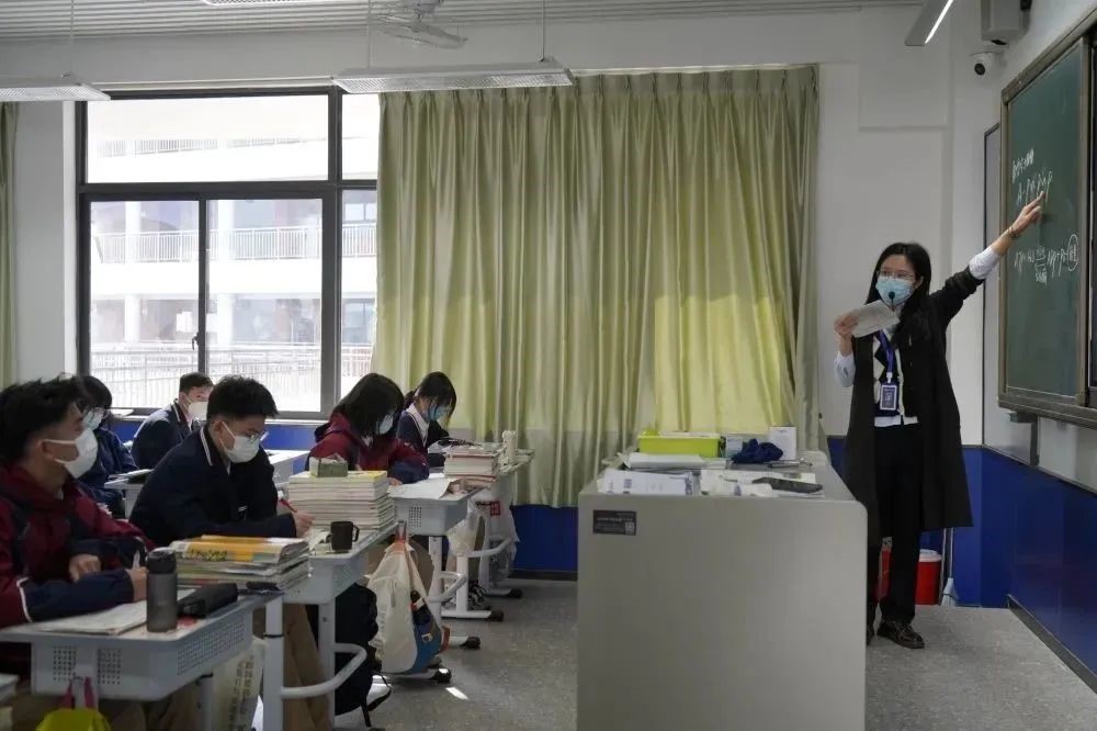 优秀科组展风采  探“生”之源，究“物”之理！