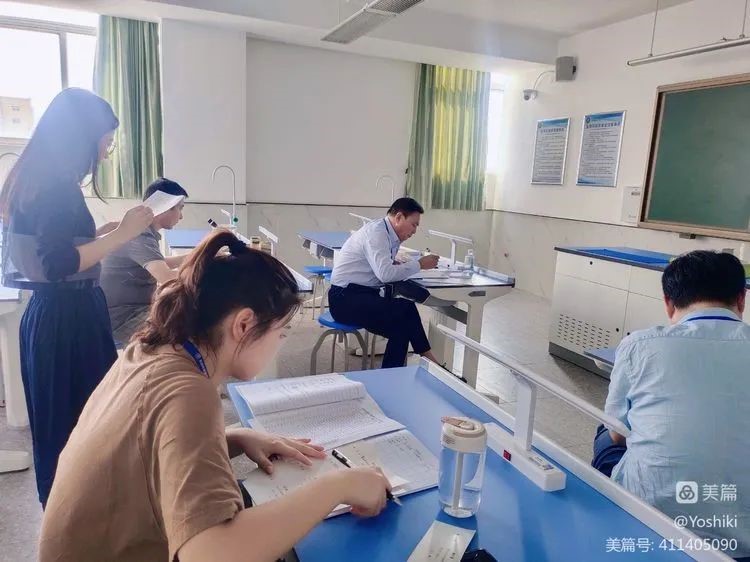 优秀科组展风采  探“生”之源，究“物”之理！
