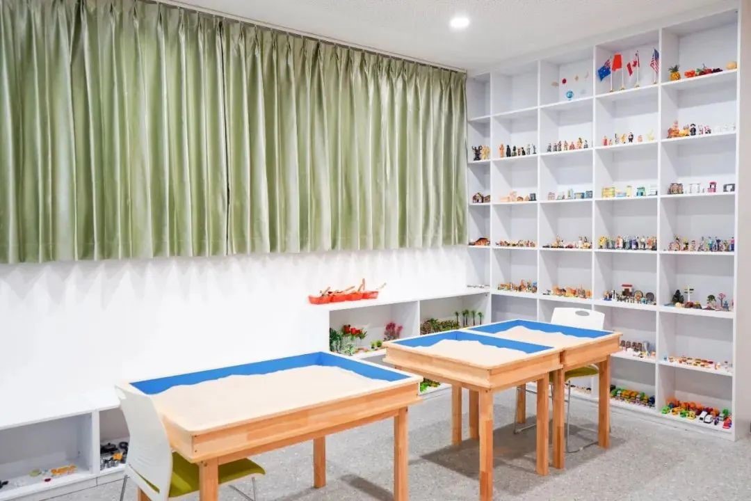 小小箱庭，大大世界—走进箱庭疗法校本课！