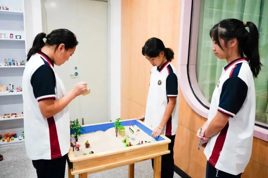 小小箱庭，大大世界—走进箱庭疗法校本课！