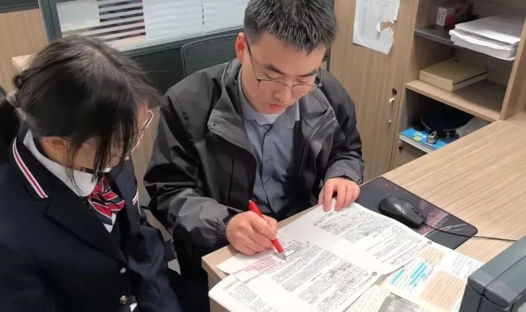 历史科组风采  站稳三尺讲台，讲好历史故事！