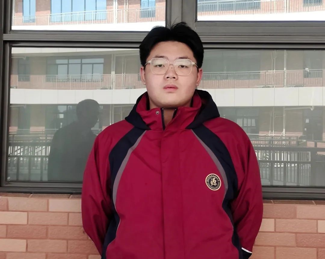 看！显微镜下的微观世界  荣源龙实验课记事（一）