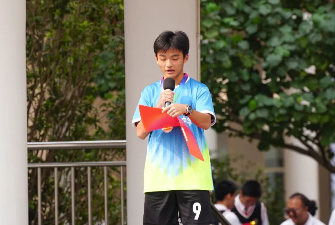 喜报！我校获得2023年肇庆市“市长杯”青少年校园足球联赛高中男子组亚军！