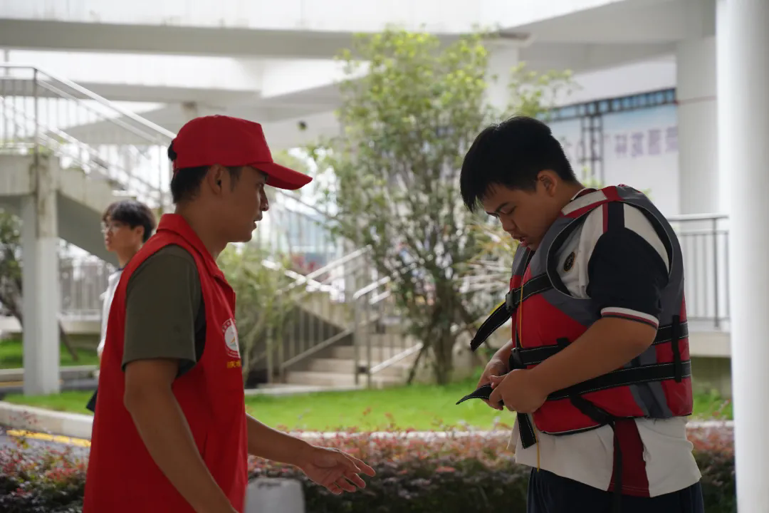 珍爱生命，远离溺水危险|荣源龙高级中学体验式防溺水安全宣讲进校园培训活动