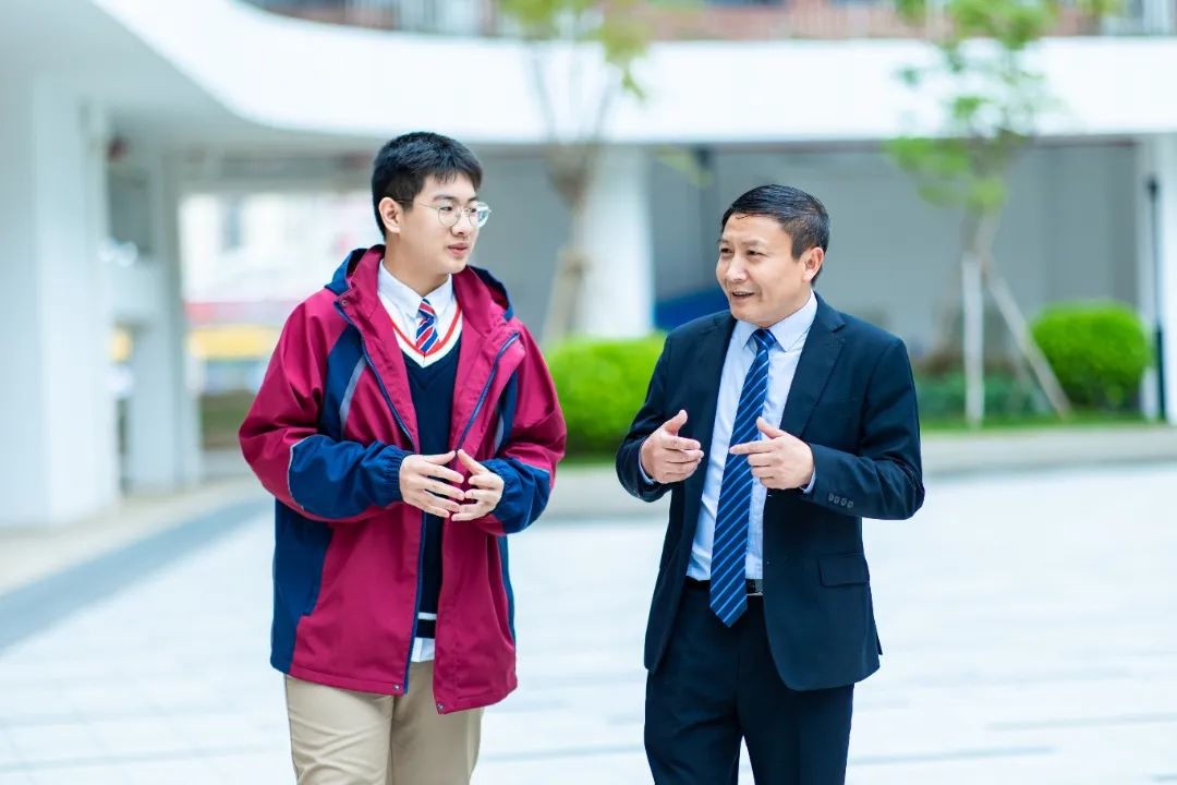 2024年高考复读生收费标准