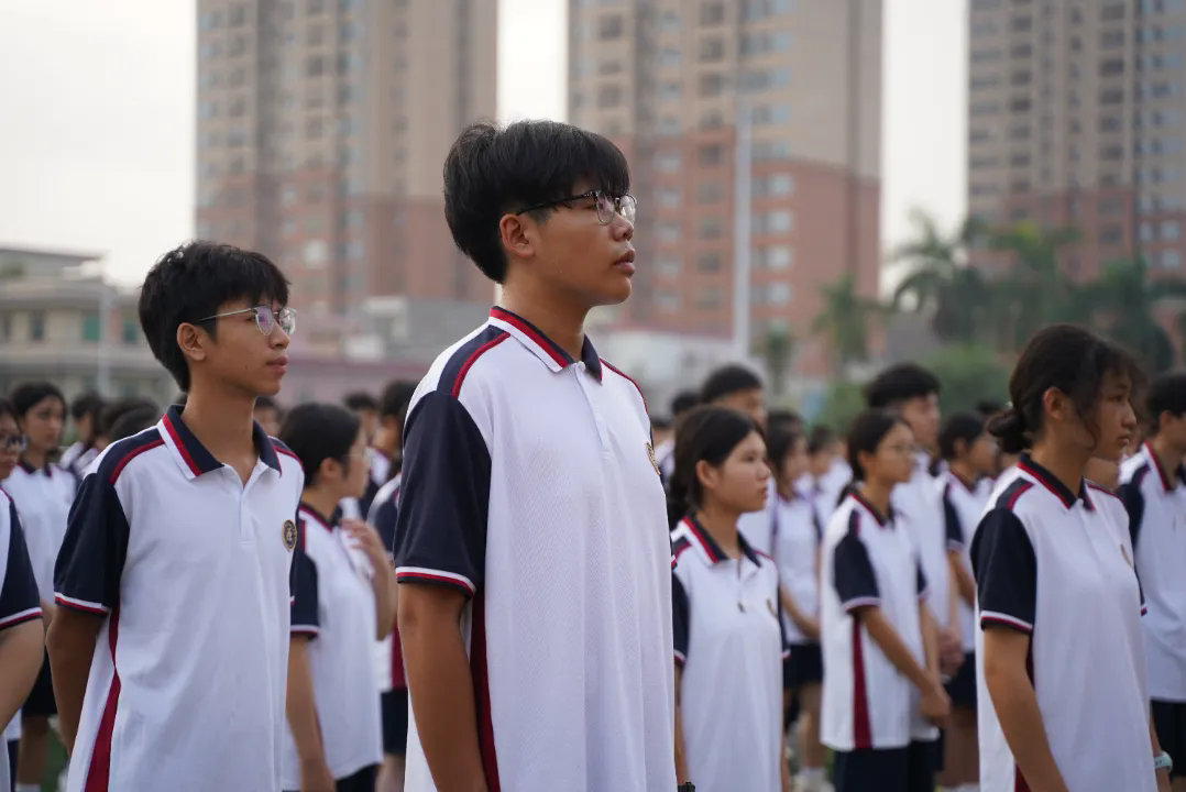 强青年体魄，立华夏脊梁——2024级肇庆市荣源龙高级中学高一年级军训开营仪式