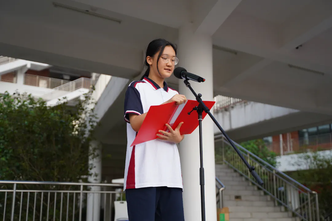 强青年体魄，立华夏脊梁——2024级肇庆市荣源龙高级中学高一年级军训开营仪式