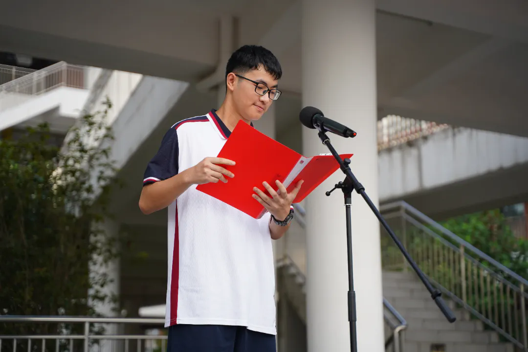 强青年体魄，立华夏脊梁——2024级肇庆市荣源龙高级中学高一年级军训开营仪式