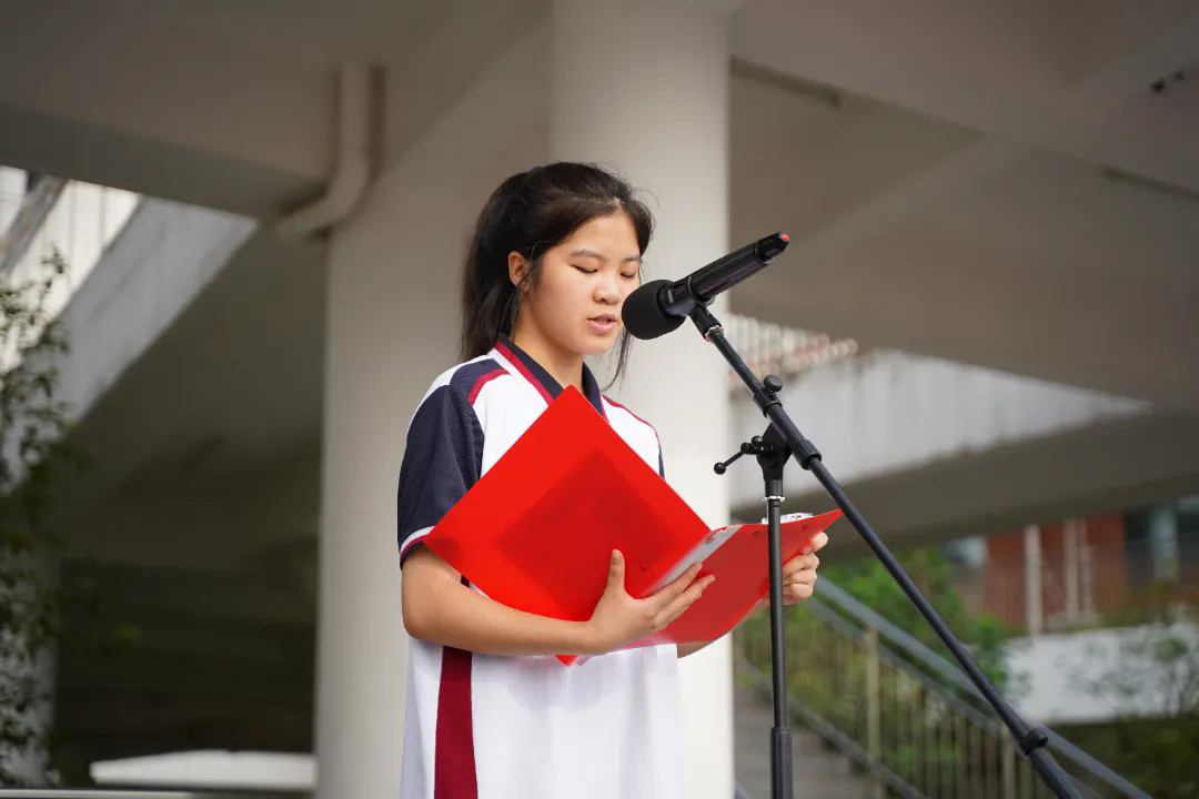 强青年体魄，立华夏脊梁——2024级肇庆市荣源龙高级中学高一年级军训开营仪式
