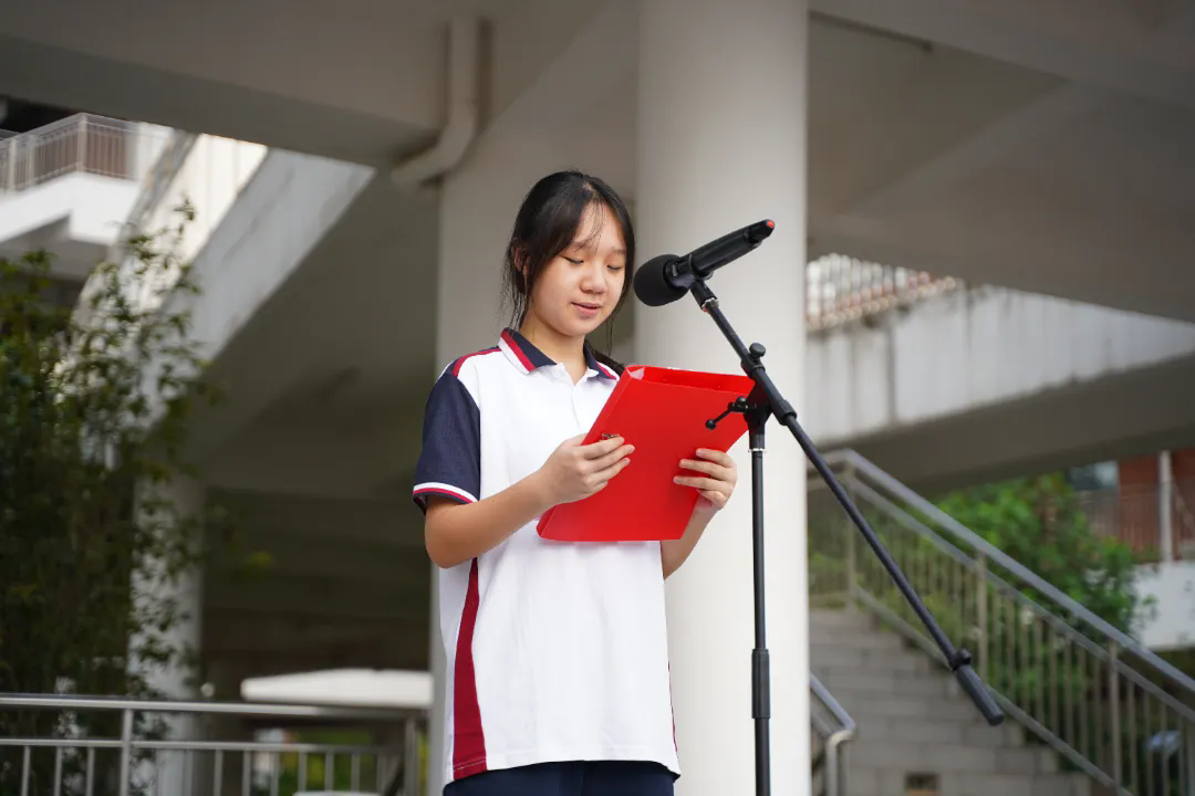 强青年体魄，立华夏脊梁——2024级肇庆市荣源龙高级中学高一年级军训开营仪式