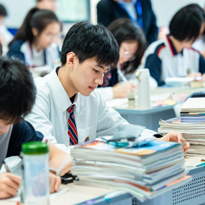 荣源龙高级中学2025年艺体生高考文化课提升班招生简章