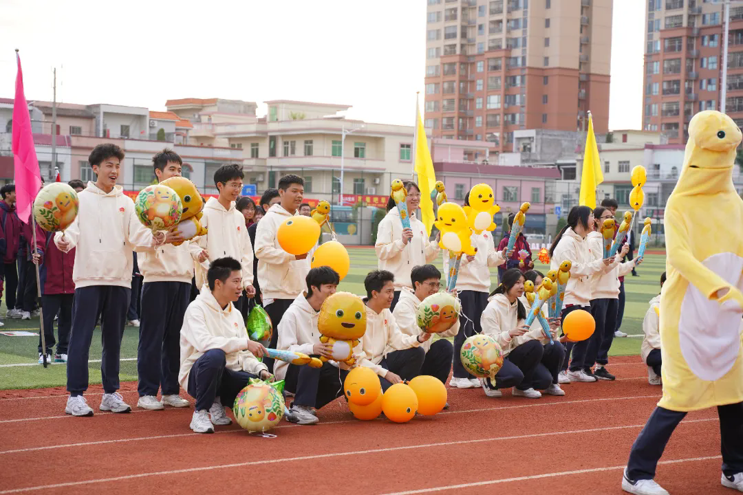 弘扬体育精神，炫动活力青春——荣源龙高级中学第三届体育节暨田径运动会盛大举行