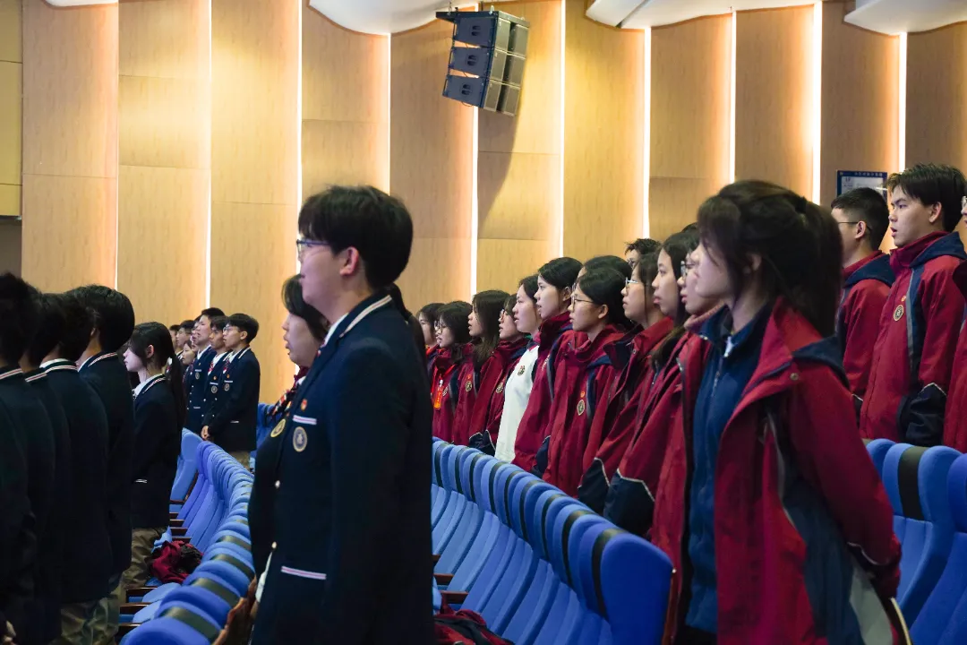 荣源龙高级中学 2024-2025 学年第一学期“青春心向党，建功新时代”入团仪式圆满举行！