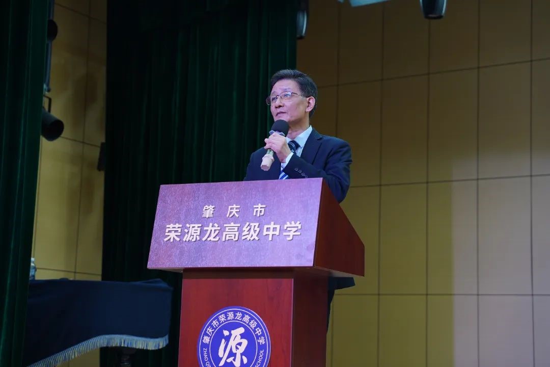 高考倒计时100天千帆竞渡争朝夕 雄心智慧耀六月