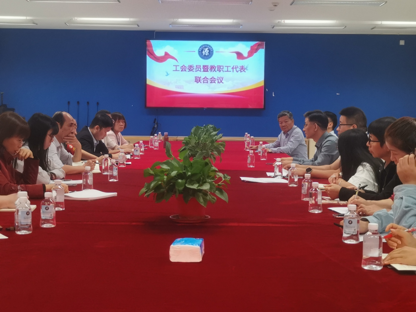 凝心聚力促发展 民主治校谱新篇|荣源龙高级中学教职工代表大会暨工会委员履职大会纪实