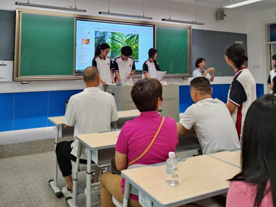 沏校园香茗，品校园文化——荣源龙高级中学探索传统茶文化校本课教育实践之旅