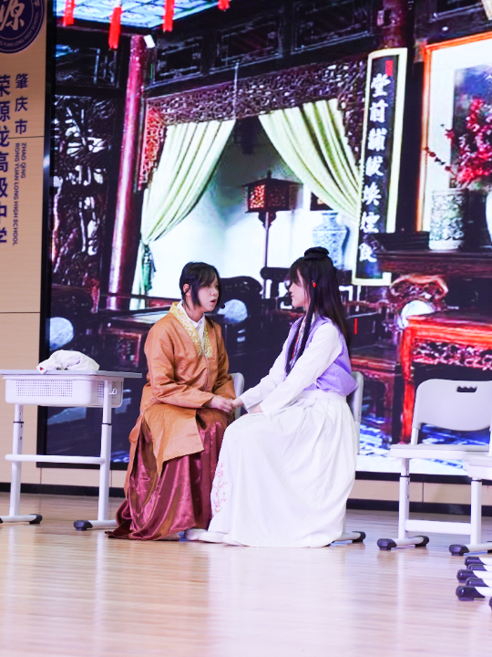 青春演绎经典，书香浸润校园｜“剧绎经典 戏韵书香”课本剧展演