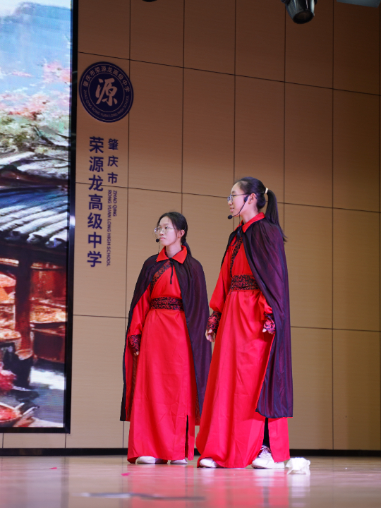 青春演绎经典，书香浸润校园｜“剧绎经典 戏韵书香”课本剧展演
