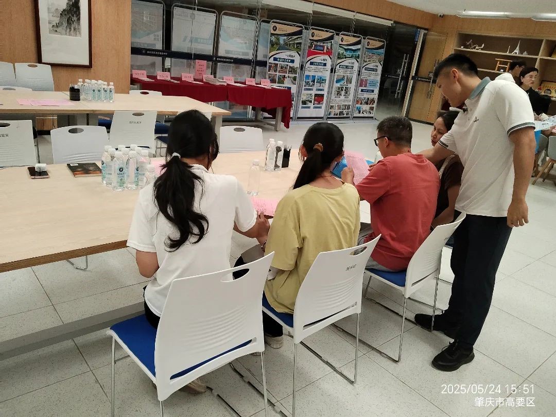 中考生的选择！2025 中考志愿三批次护航，初三学生探校实录