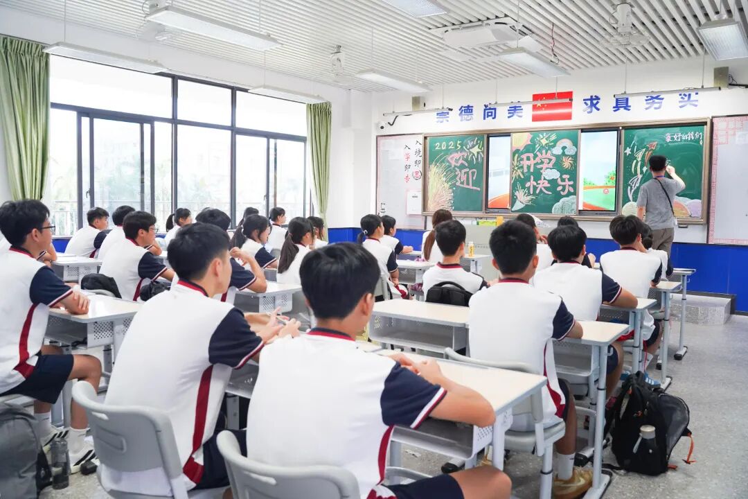 启航新篇章 | 荣源龙高一新生报到，迎接高中新生活