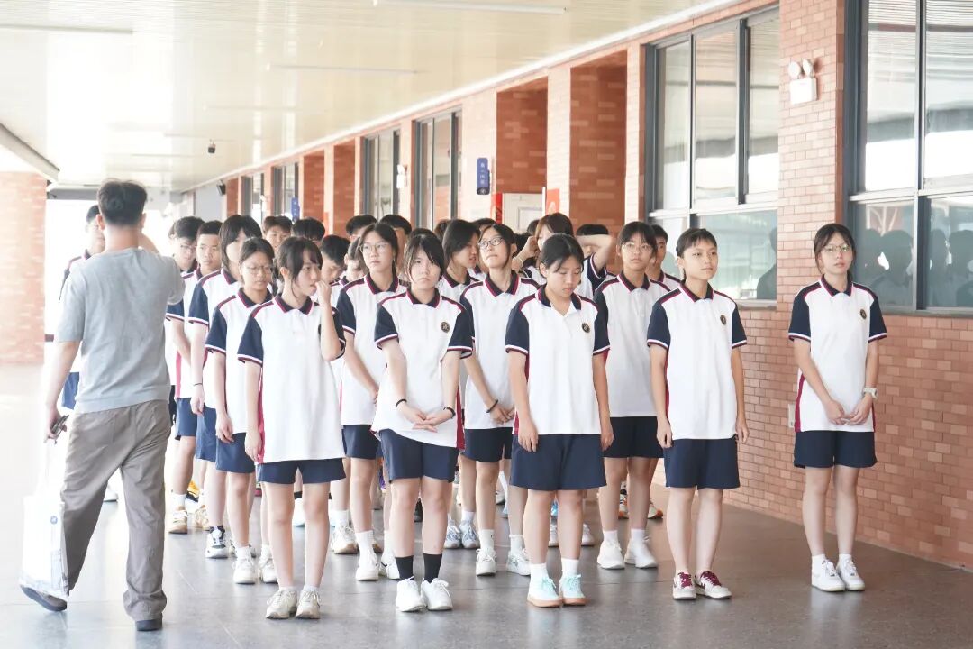 启航新篇章 | 荣源龙高一新生报到，迎接高中新生活