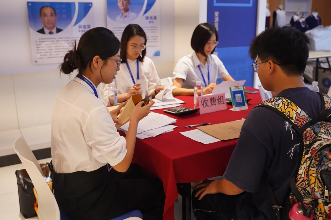 这一次，我们向着光再出发