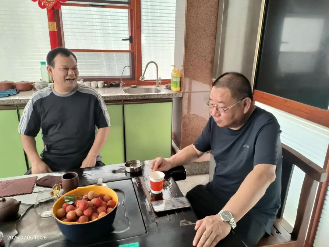 期末家访送温情,家校共育护成长——肇庆市荣源龙高级中学高一高二年级开展假期前家访活动 期末家访送温情,家校共育护成长——肇庆市荣源龙高级中学高一高二年级开展假期前家访活动