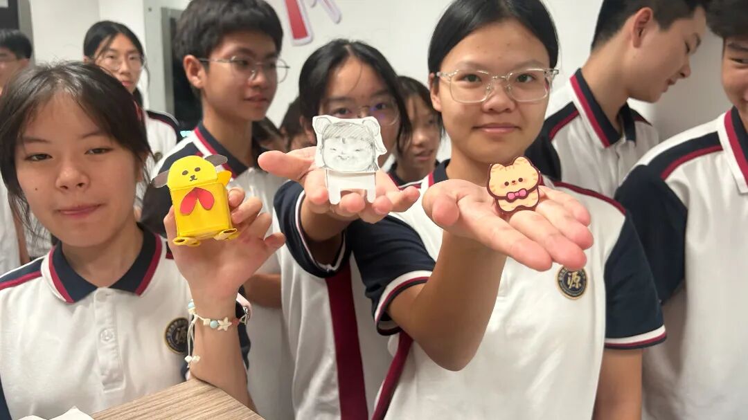 用创意与爱心暖化月考后时光|高一 “mini 宠物领养” 活动 用创意与爱心暖化月考后时光|高一 “mini 宠物领养” 活动