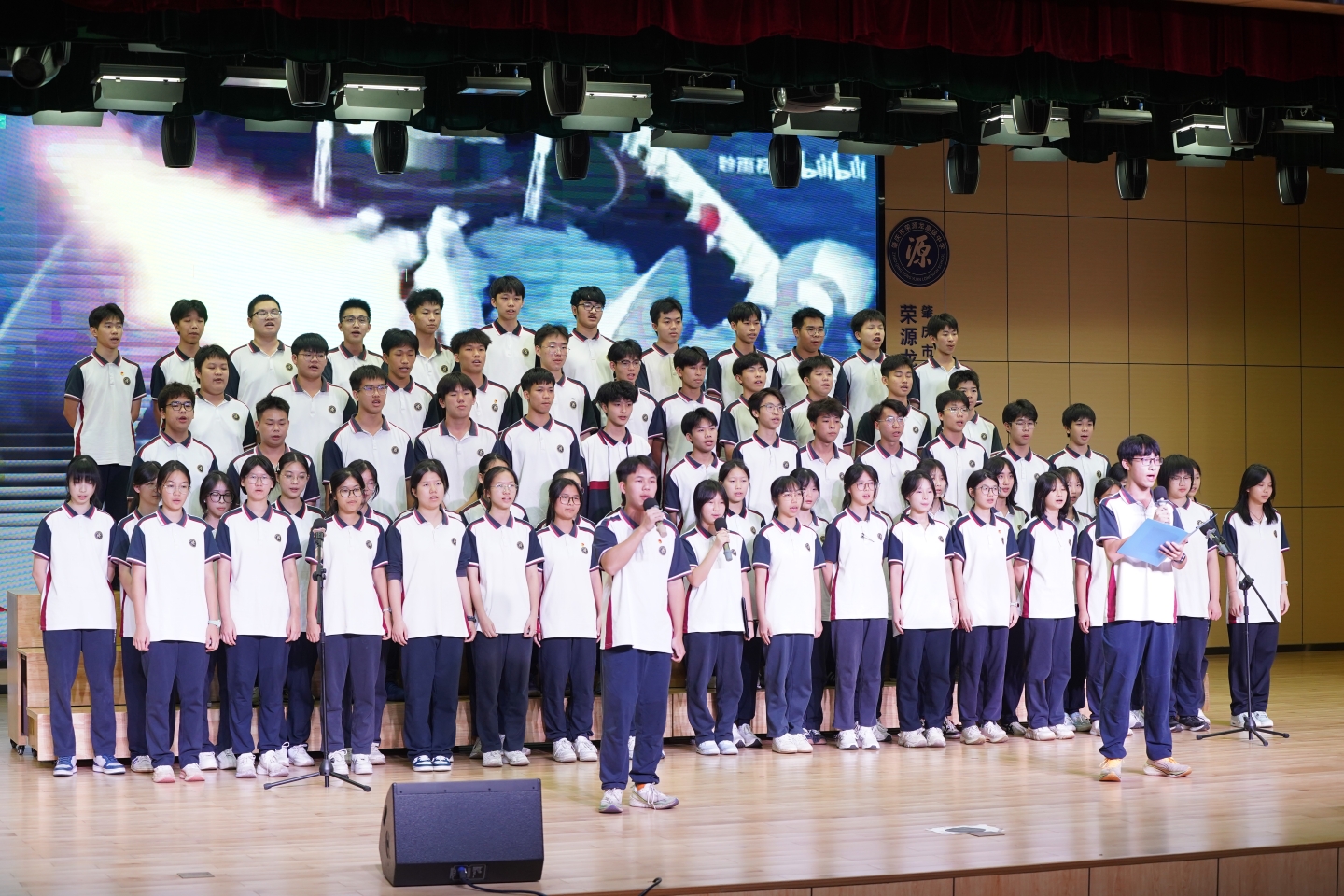 青春献礼，强国有我 | 肇庆市荣源龙高级中学班级红歌合唱比赛圆满落幕