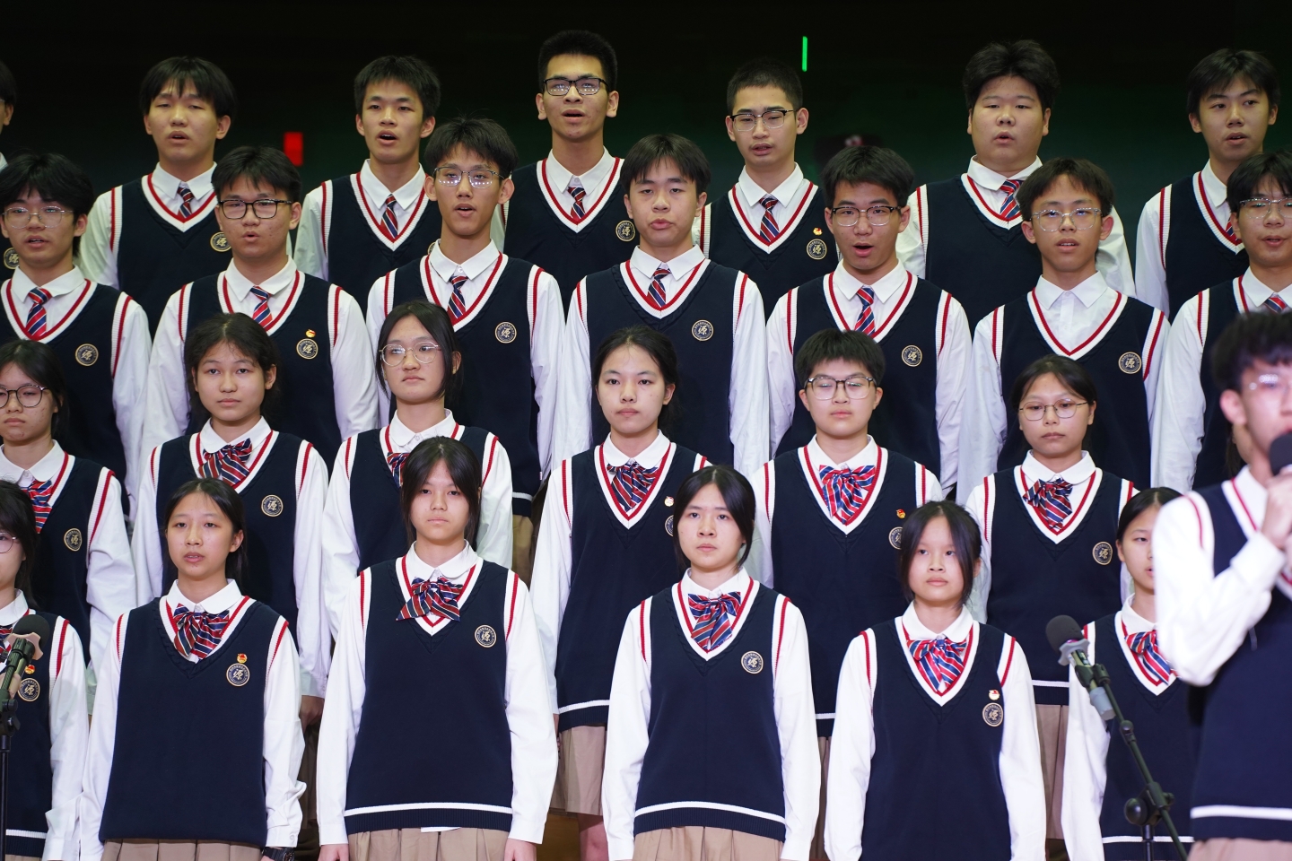青春献礼，强国有我 | 肇庆市荣源龙高级中学班级红歌合唱比赛圆满落幕