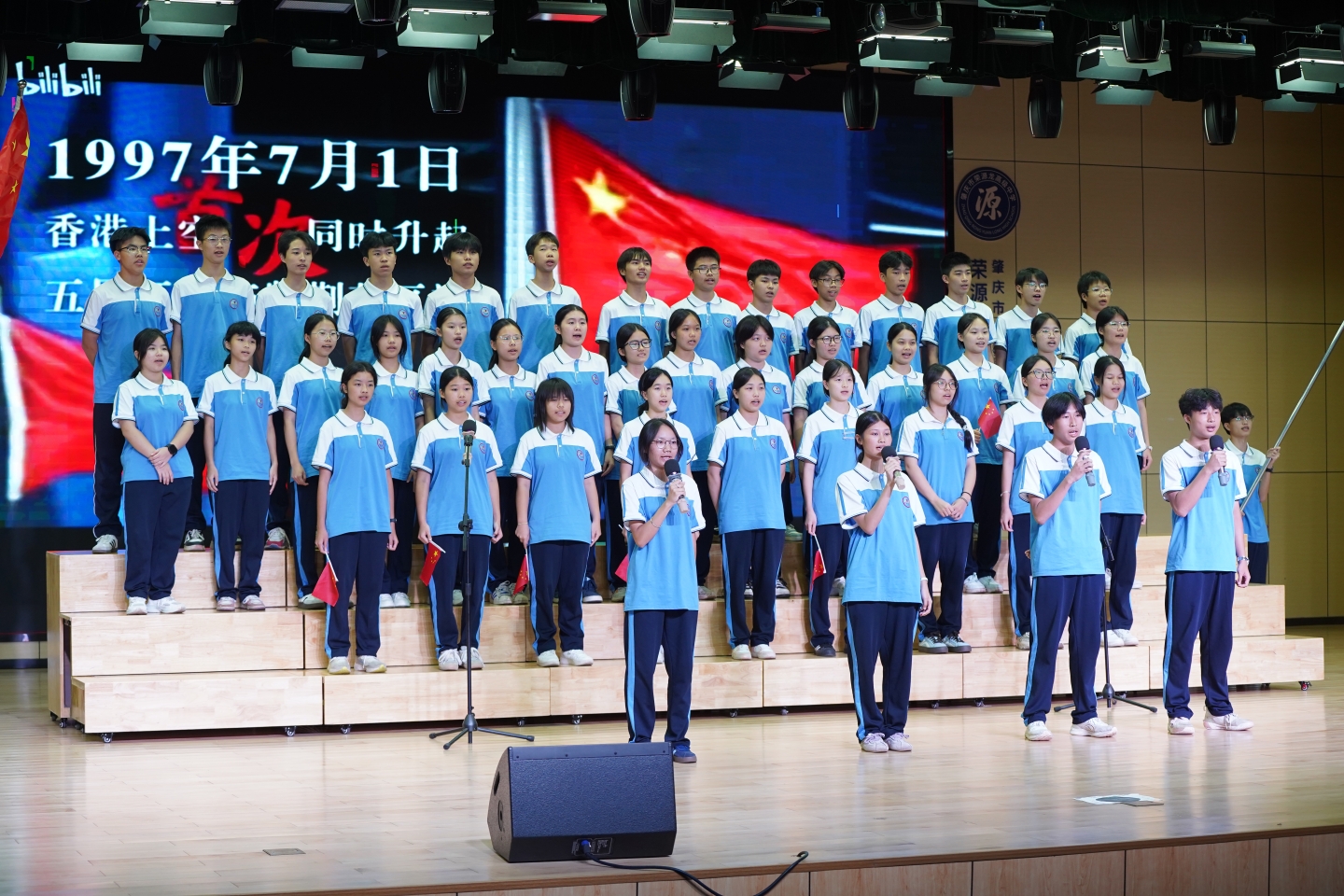 青春献礼，强国有我 | 肇庆市荣源龙高级中学班级红歌合唱比赛圆满落幕