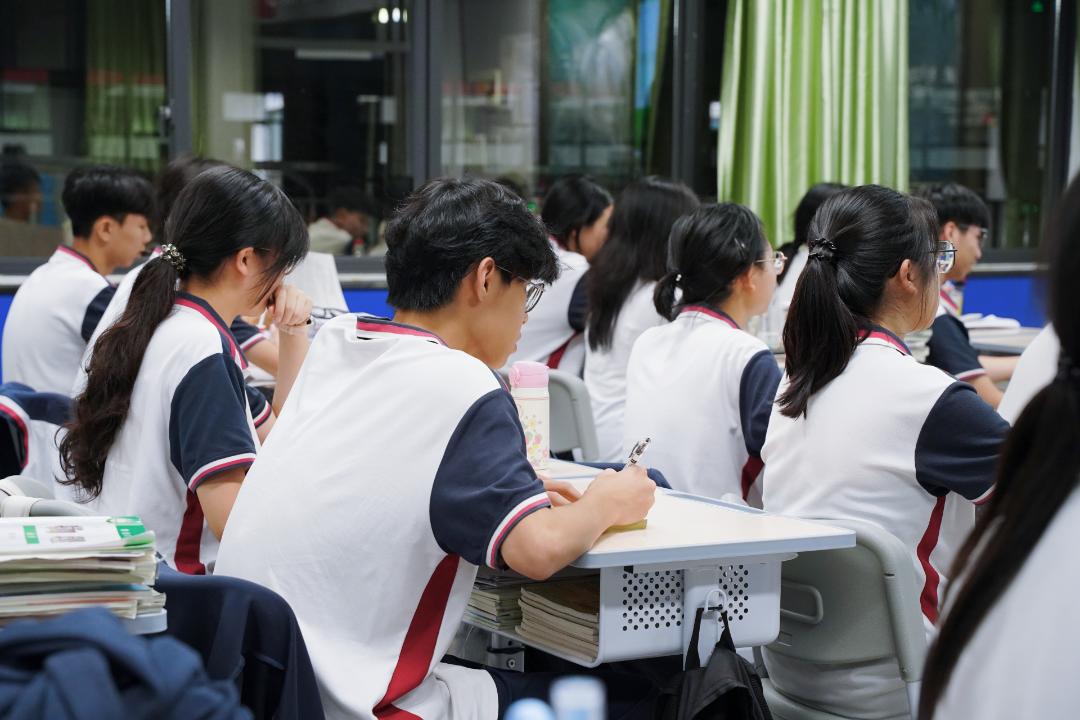 以考促学,检验成效荣源龙高级中学高一、高二月考 以考促学,检验成效荣源龙高级中学高一、高二月考