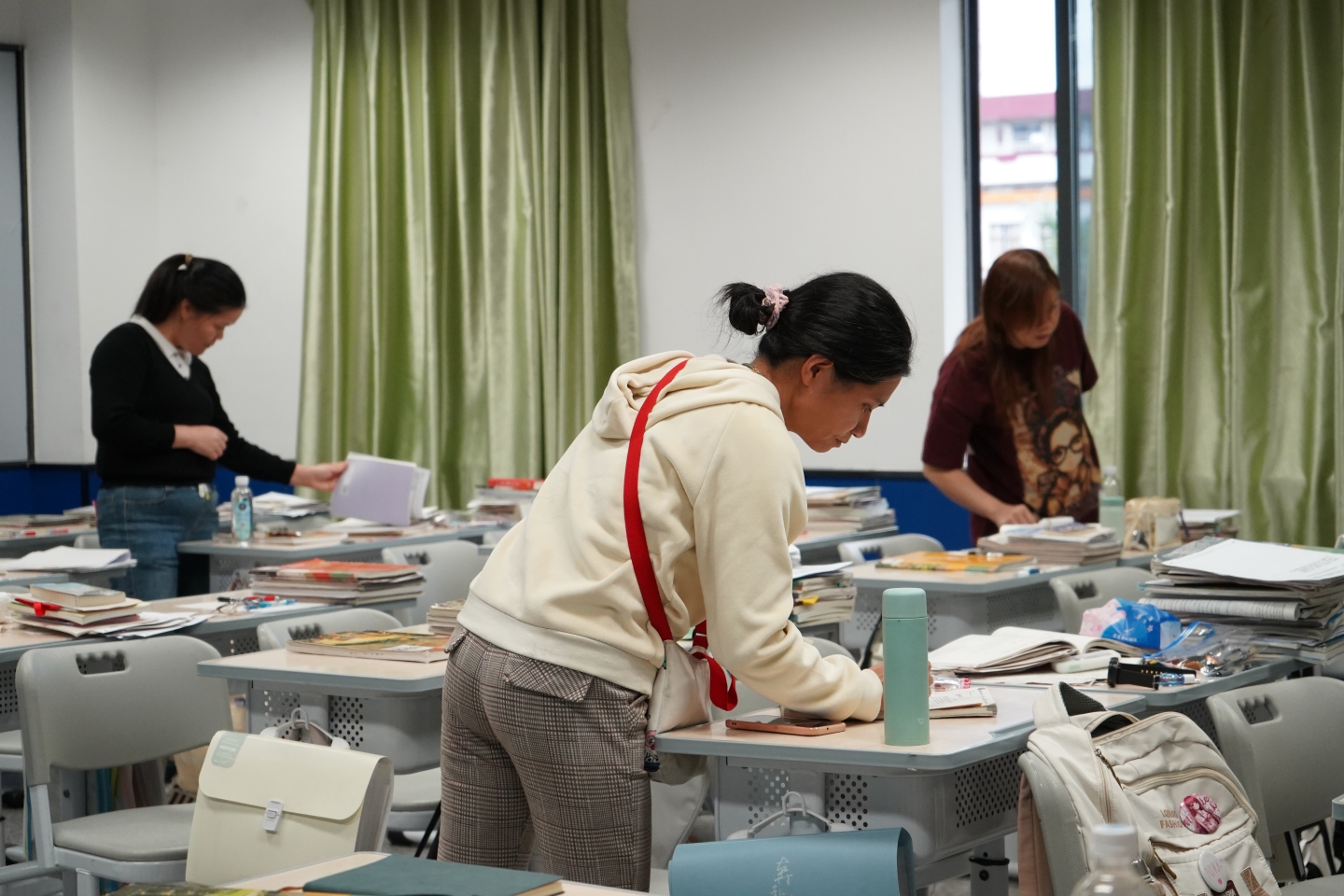 初高衔接启新程,家校同心伴成长 —— 荣源龙高级中学高一家长课堂圆满落幕 初高衔接启新程,家校同心伴成长 —— 荣源龙高级中学高一家长课堂圆满落幕