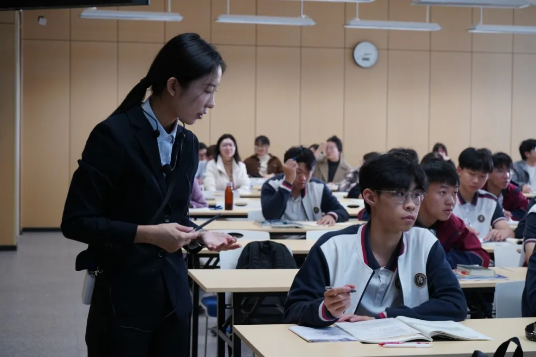 教研赋能强管理 精耕课堂育新苗——荣源龙高中以研促教焕活力