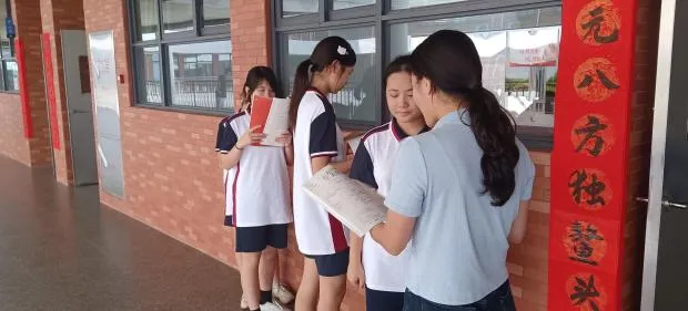 【守望者手记】从“不敢对视”到“围上来分享”:我见证的高一蜕变 【守望者手记】从“不敢对视”到“围上来分享”:我见证的高一蜕变