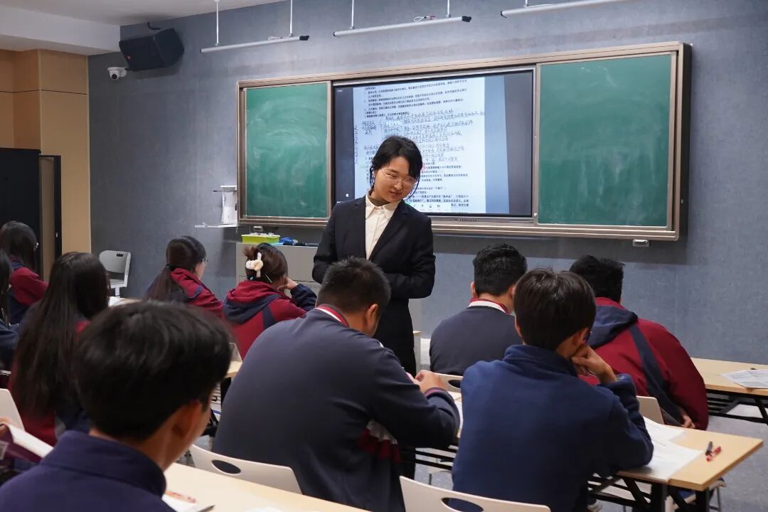 同课异构展风采，教学评一体促提升——高要区高中思想政治学科高三课堂教学研讨活动在我校成功举行