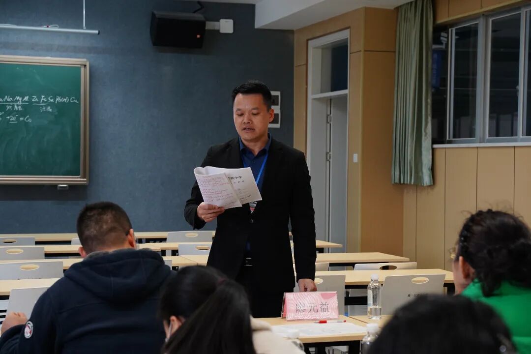 同课异构探高效，评教相长促精优——高要区高三化学专题教研暨李永海、廖元益名师工作室联合活动在荣源龙高级中学成功举行