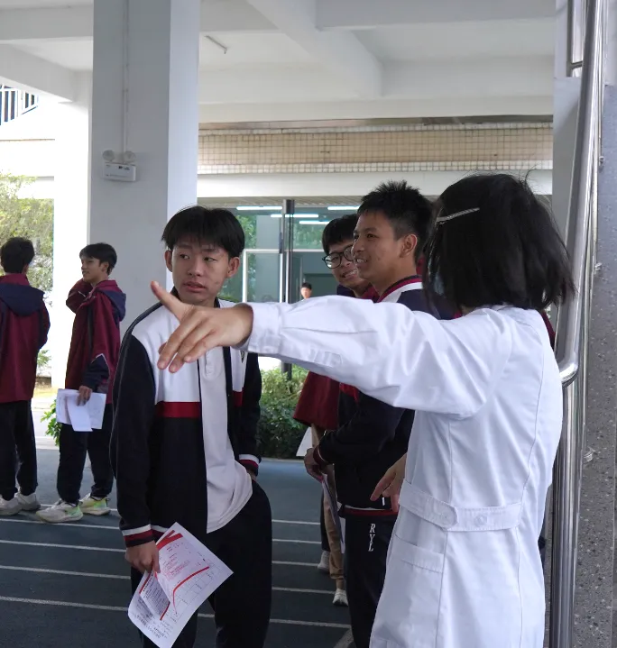 【守望者手记】从“午夜急救”到“降妖除魔”:“别怕,我就在这儿” 【守望者手记】从“午夜急救”到“降妖除魔”:“别怕,我就在这儿”